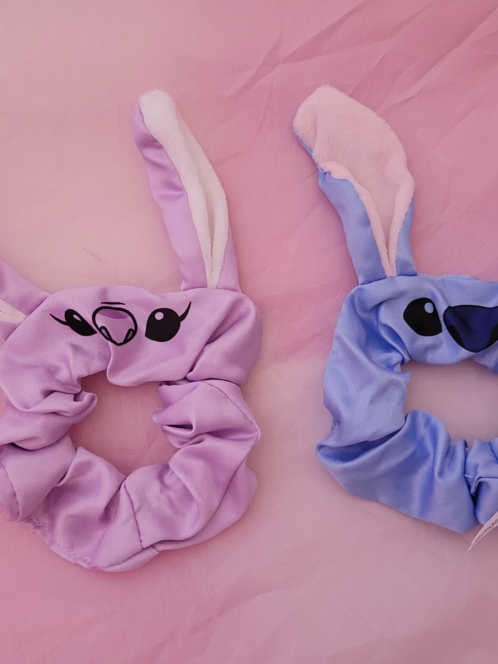 Disney Lilo & Stitch Sleep Tee with Hair Scrunchies - Picture 5 of 7